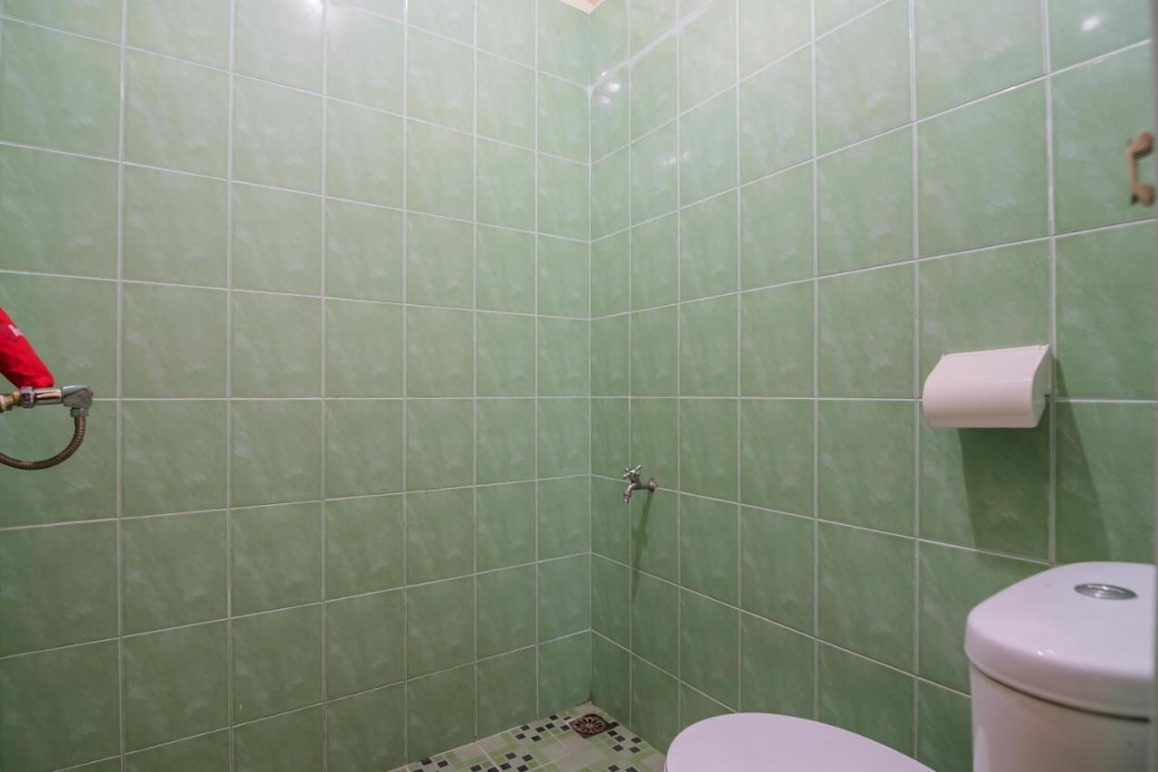 Reddoorz Near Politeknik Negeri Medan Hotel Ngoại thất bức ảnh