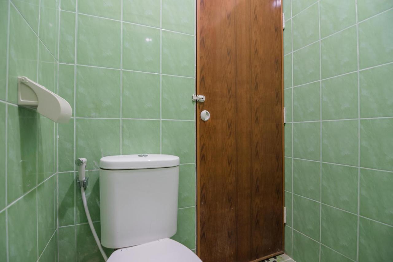 Reddoorz Near Politeknik Negeri Medan Hotel Ngoại thất bức ảnh